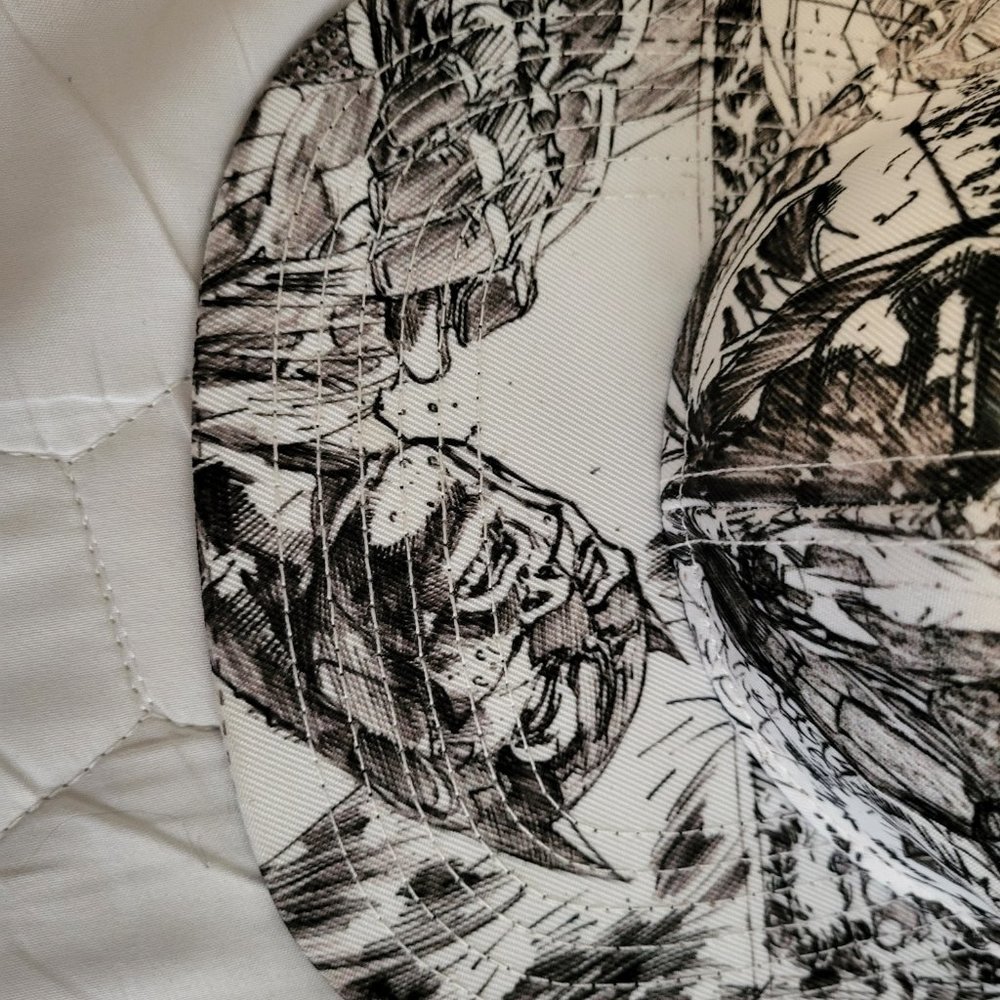 DC comic hat - Picture 4 of 5